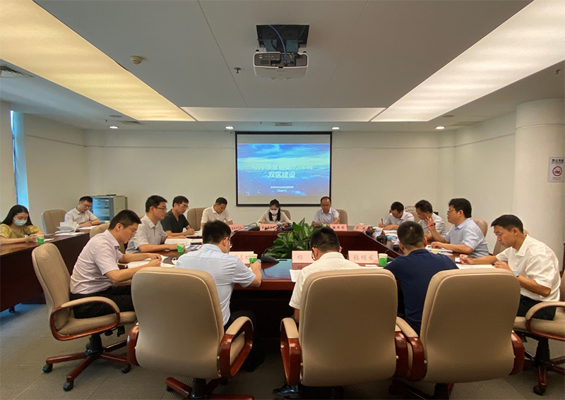 局长何杰会见贵州省地方金融监督管理局局长麻绍敏一行3.jpg